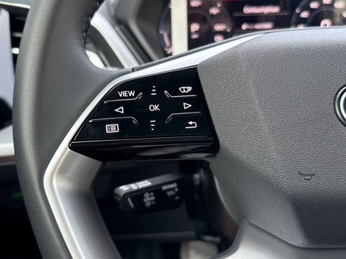 New 2025 Audi Q4 e-tron Prestige image 18