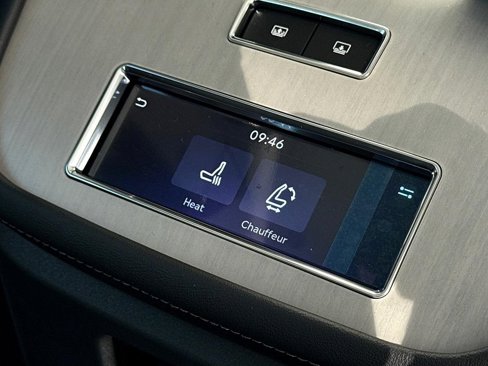 New 2025 Lincoln Navigator Reserve image 16