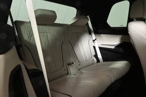 New 2026 BMW X7 M60i image 40