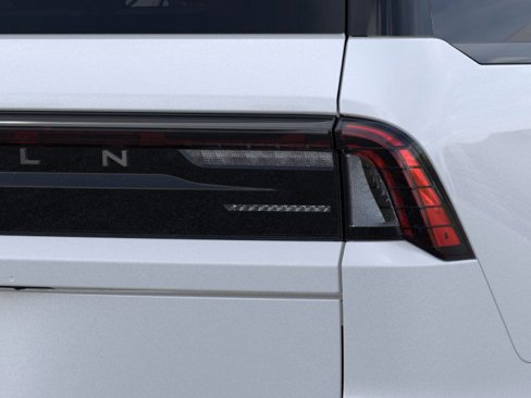 New 2025 Lincoln Navigator Reserve w/ Jet Appearance Package image 21