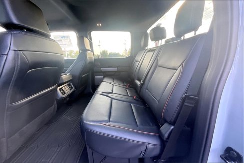 New 2025 Ford F250 Lariat w/ Black Appearance Package image 10