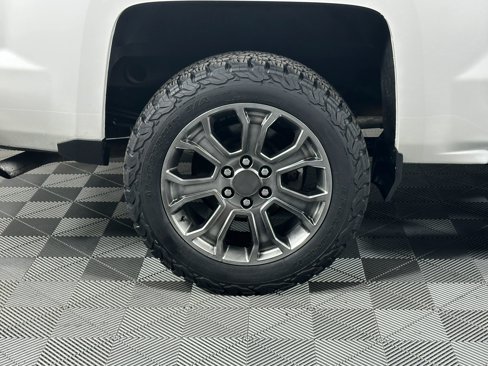 Used 2018 Chevrolet Silverado 1500 LT w/ All Star Edition image 15
