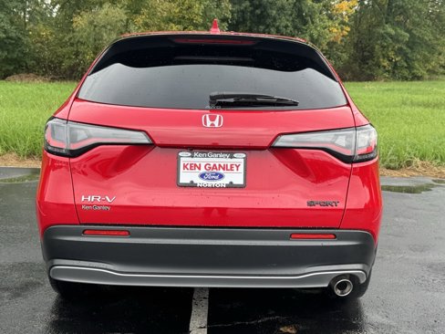 Used 2024 Honda HR-V Sport image 9