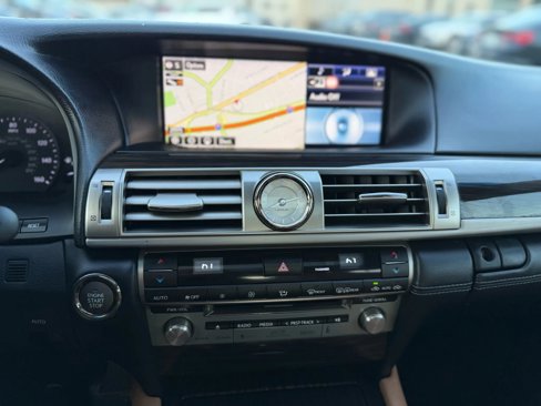 Used 2015 Lexus LS 460 L image 40