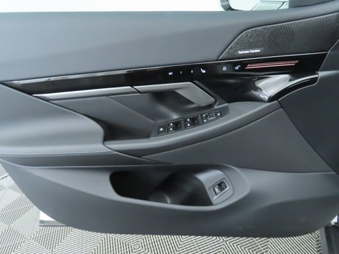 Used 2025 BMW 530i image 26