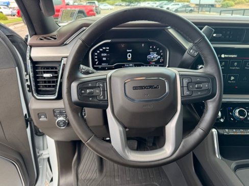 Used 2024 GMC Sierra 3500 Denali w/ Denali Reserve Package image 12