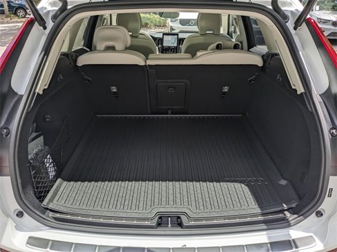 New 2026 Volvo XC60 B5 Ultra w/ Protection Package Premier image 13