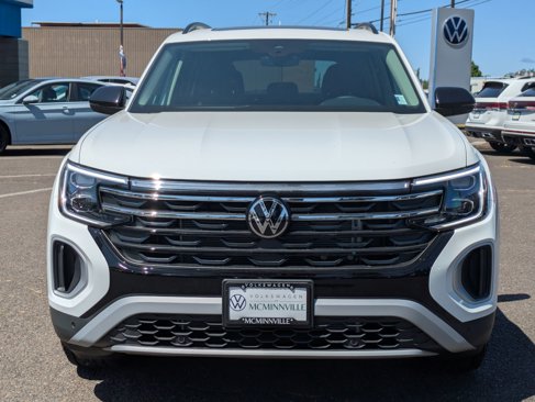 New 2025 Volkswagen Atlas Peak Edition SE image 8