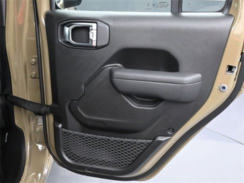 New 2025 Jeep Gladiator Sport image 13