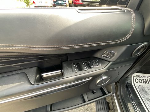 Used 2020 Ford Expedition Platinum image 44