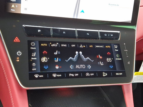 New 2025 Maserati Grecale GT image 12