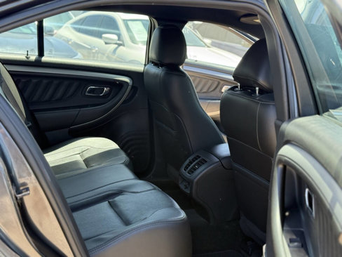 Used 2015 Ford Taurus SEL w/ Equipment Group 201A image 17