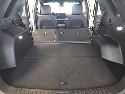 New 2026 Chevrolet Equinox LT w/ Convenience Package II image 11
