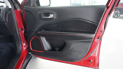 Used 2018 Jeep Compass Trailhawk image 25