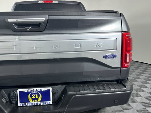 Used 2015 Ford F150 Platinum w/ Equipment Group 701A Luxury image 12