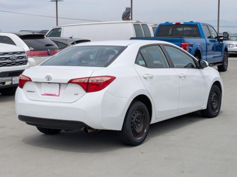 Used 2017 Toyota Corolla LE image 5