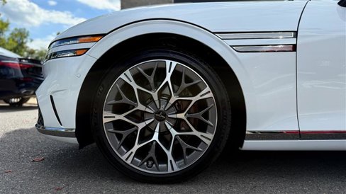 Used 2024 Genesis G90 3.5T image 9