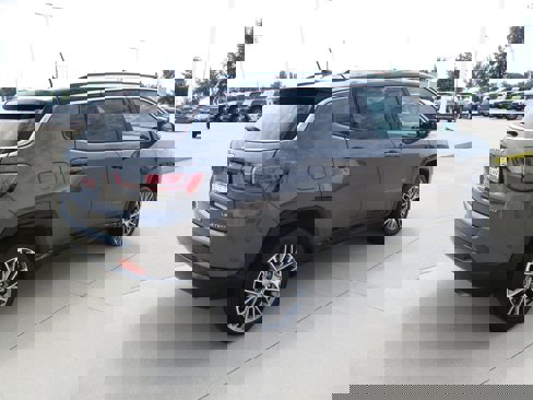 Used 2022 Jeep Compass Limited w/ Elite Group image 7