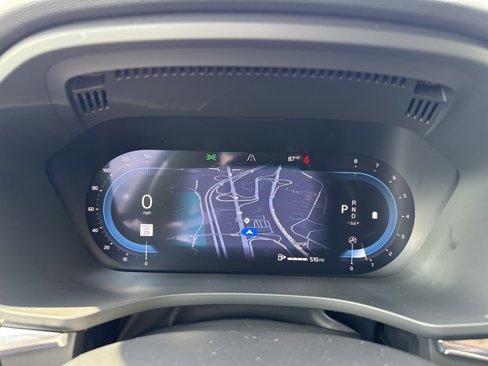 Certified 2025 Volvo XC60 B5 Plus image 22