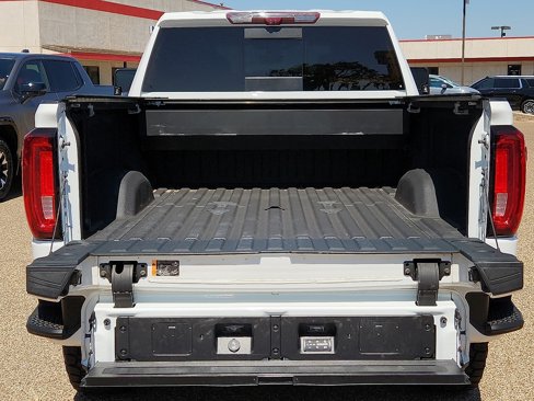Used 2022 GMC Sierra 2500 AT4 w/ AT4 Premium Plus Package image 10