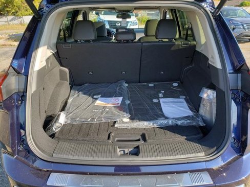 New 2026 Nissan Rogue Platinum image 17