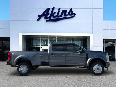 New 2026 Ford F450 Platinum w/ FX4 Off-Road Package image 1