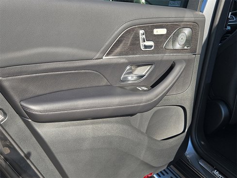 New 2026 Mercedes-Benz GLS 450 4MATIC image 14