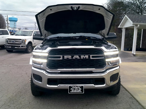 Used 2020 RAM 5500 Tradesman w/ Chrome Appearance Group image 31