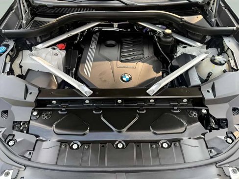 Used 2021 BMW X5 xDrive40i w/ M Sport Package image 33