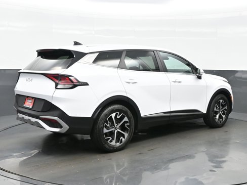 Used 2023 Kia Sportage EX image 6