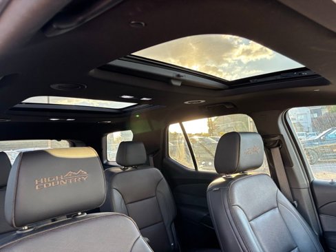 Used 2022 Chevrolet Traverse High Country image 41