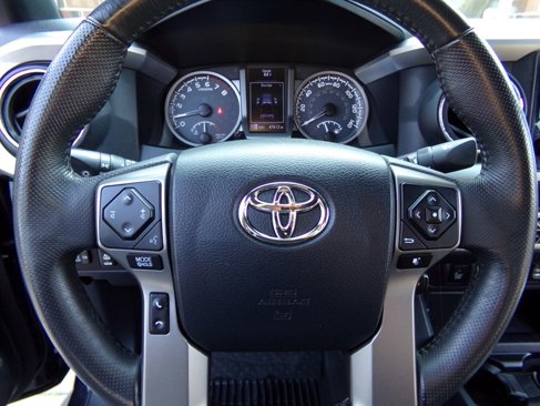 Used 2016 Toyota Tacoma Limited image 54