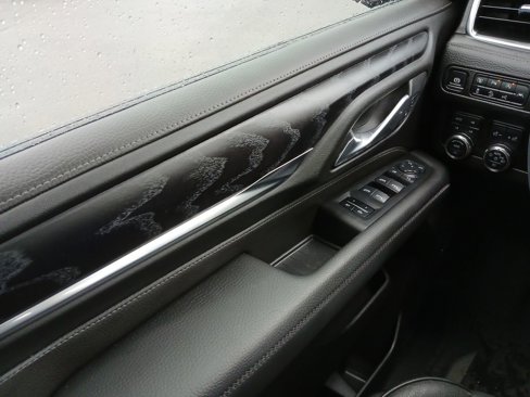 Used 2024 GMC Yukon Denali w/ Advanced Technology Package image 24