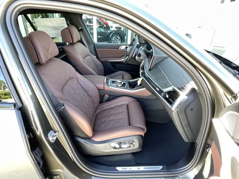 New 2026 BMW X5 sDrive40i w/ M Sport Package image 22
