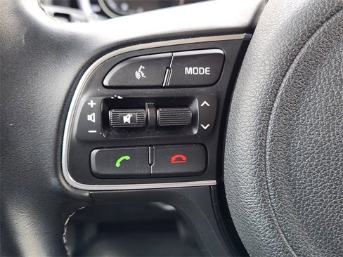 Certified 2019 Kia Niro Touring image 30