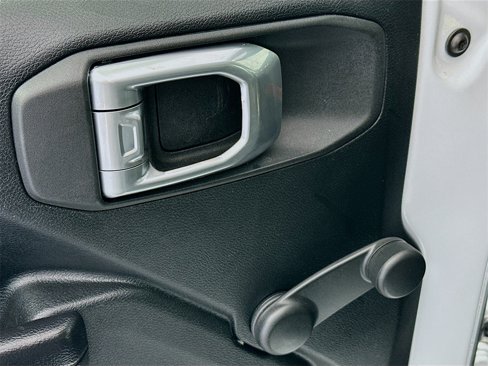 Used 2021 Jeep Wrangler Unlimited Sport image 17