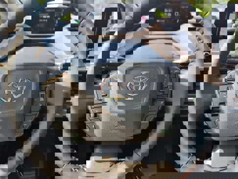 New 2026 Toyota Prius LE image 22