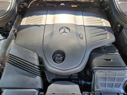 New 2026 Mercedes-Benz GLS 450 4MATIC image 33