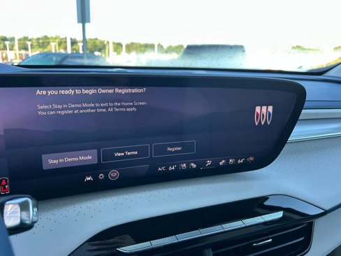 New 2026 Buick Enclave Avenir w/ Super Cruise Package image 9