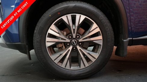 Used 2023 Nissan Rogue SV image 73