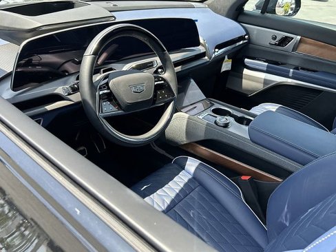 New 2026 Cadillac Vistiq Premium Luxury image 10