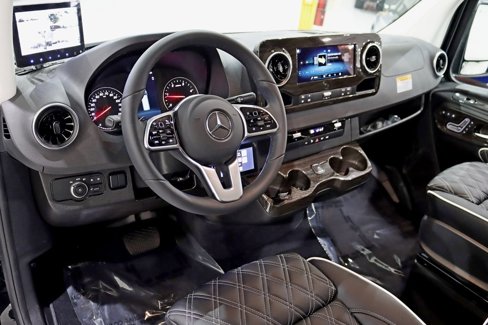 Used 2024 Mercedes-Benz Sprinter 3500 image 15