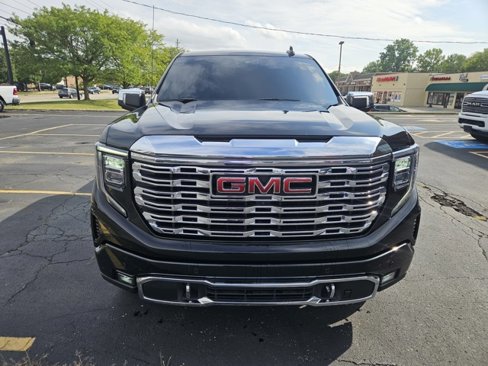 Used 2024 GMC Sierra 1500 Denali image 2