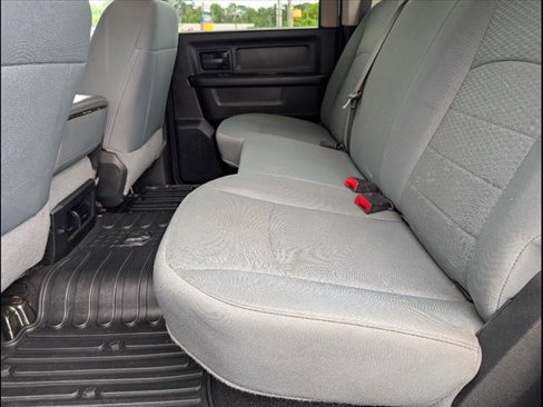 Used 2018 RAM 2500 Tradesman w/ Chrome Appearance Group image 8