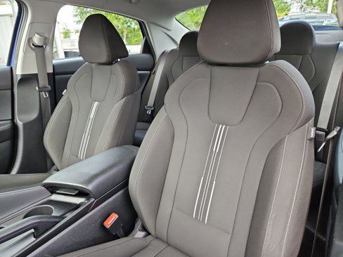 Used 2024 Hyundai Elantra SEL image 24