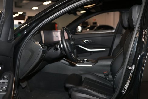 Used 2024 BMW 330i xDrive Sedan image 10