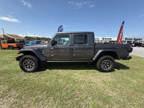 New 2025 Jeep Gladiator Rubicon image 4
