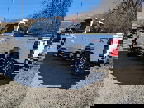New 2025 Ford F350 Lariat w/ Chrome Package image 5