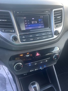 Used 2017 Hyundai Tucson SE image 11