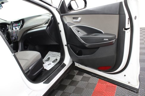 Used 2018 Hyundai Santa Fe Sport image 19
